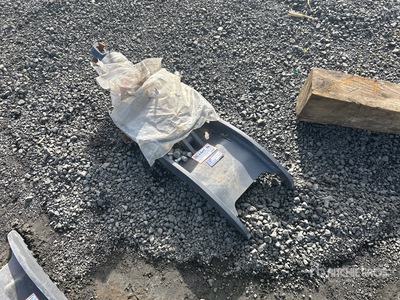 Strickland ZX35HT_WR01 27 in Hydraulic Excavator Thumb - Fits Hitachi ZX30/35U-5N (Unused)