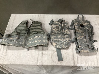 (38) Waist Packs, (35) Load Carriers & (5) Hydration Carriers