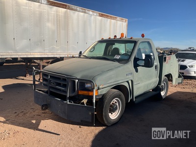 2001 Ford F-350 Super Duty Aircraft Pushback Tractor