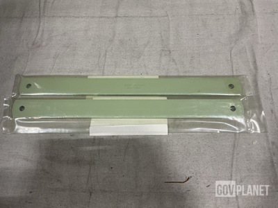 (203) 10918003 Strap Hangers