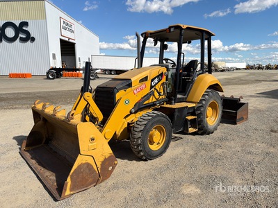 2019 Cat 415F2 IL 4x4 を見 Landscape Loader