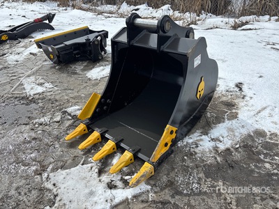 2026 Dynamic 120 36 in Q/C Digging Excavator Bucket (Unused)