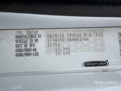 2011 Freightliner M2 106 4x2 Camion remolcador