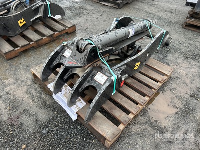 Rockland ZX130HTDRLK_01 Hydraulic Excavator Thumb - Fits Hitachi ZX130-7, ZX135-7 (Unused)