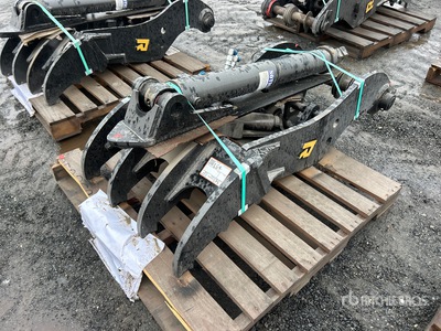 Rockland ZX130HTDRLK_01 Hydraulic Excavator Thumb - Fits Hitachi ZX130-7, ZX135-7 (Unused)