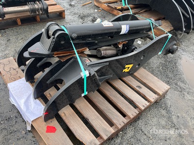 Rockland ZX130HTDRLK_01 Hydraulic Excavator Thumb - Fits Hitachi ZX130-7, ZX135-7 (Unused)