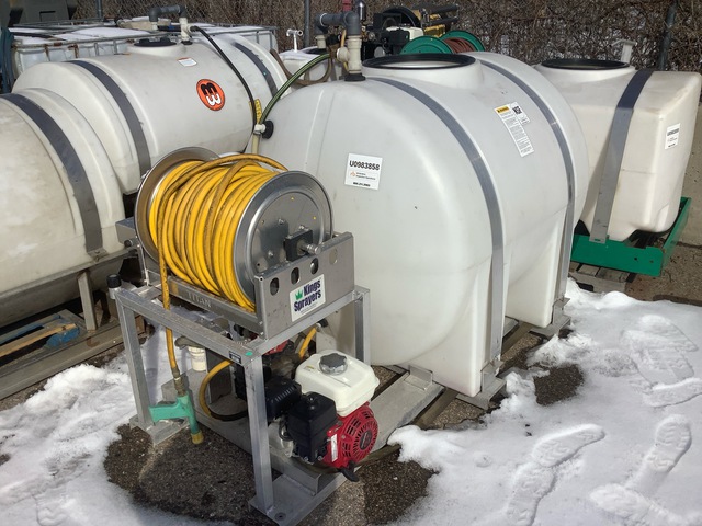 King Slide-In 3-Point Hitch Sprayer