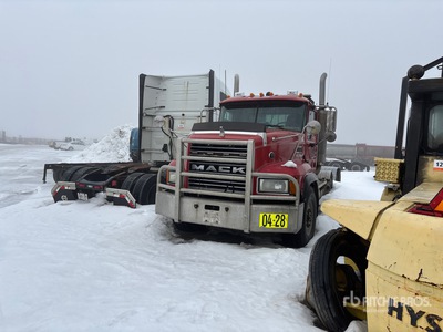 2004 Mack CL733 Heavy Haul Tri/A Day Cab Truck Tractor