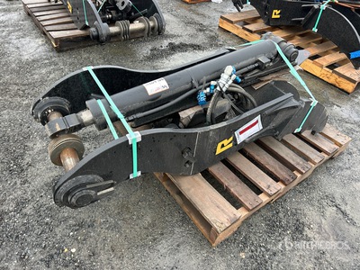 Rockland ZX130HTDRLK_01 Hydraulic Excavator Thumb - Fits HItachi ZX130-7, ZX135-7 (Unused)