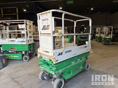 2017 JLG 1930ES Electric Scissor Lift