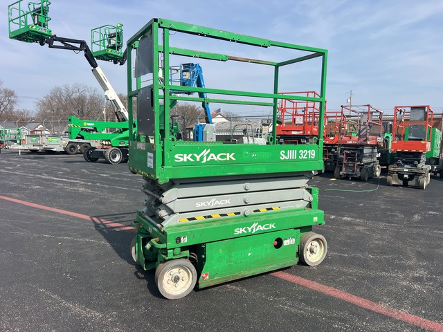 2015 Skyjack SJIII-3219 Electric Scissor Lift