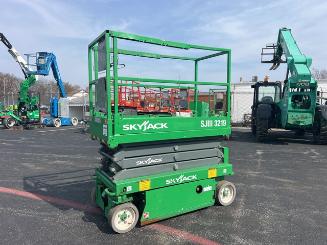 2016 Skyjack SJIII-3219 Electric Scissor Lift