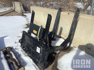 Boss Quick Cube System サンダー ボックス - Fits Skid Steer Loader