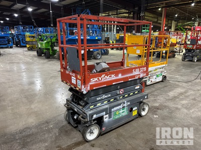 2017 Skyjack SJIII-3219 Electric Piattaforma aerea verticale