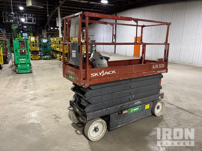 2012 Skyjack SJIII 3226 Electric Scissor Lift