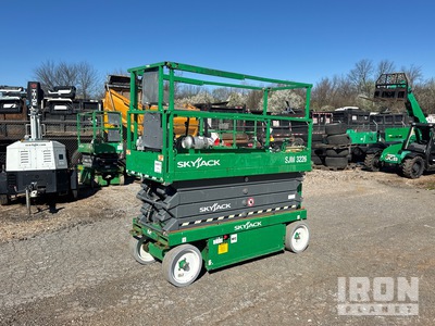 2016 Skyjack SJIII 3226 Electric Scissor Lift