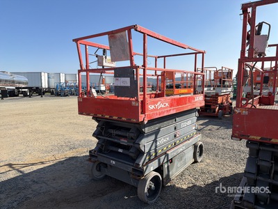 2014 Skyjack SJIll 4632 Electric Scissor Lift