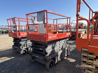 2014 Skyjack SJIll 4632 Electric Scissor Lift