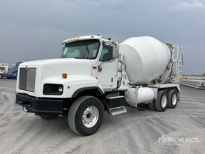 2014 International PayStar 5600i 6x4 Camion Revolvedora de Concreto / Camion mélangeur