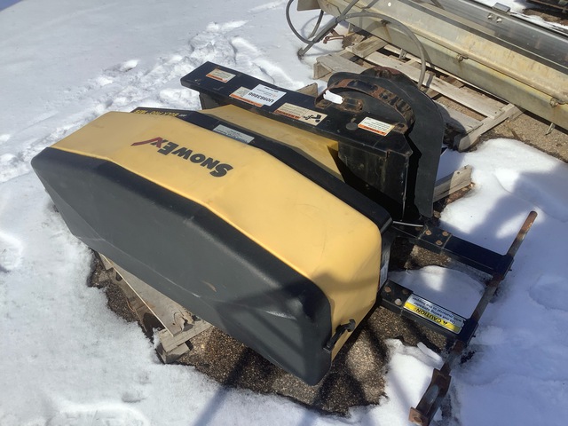 SnowEx Bulk Pro 1875 Electric Salt Spreader