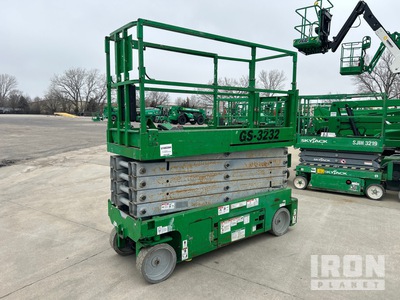 2015 Genie GS-3232 Electric Piattaforma aerea verticale