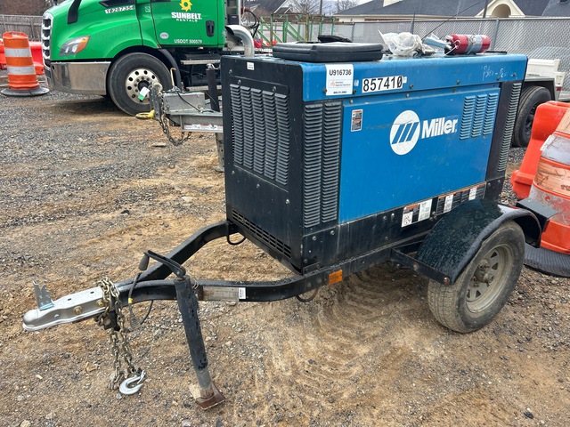 2016 Miller Big Blue 450 Duo CST Mobile Engine Driven Welder 2016 Miller Big Blue 450 Duo CST Mobile Engine Driven Welder