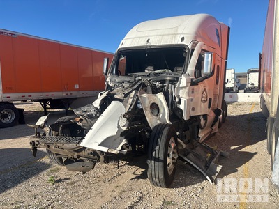 2020 Freightliner Cascadia 126 6x4 تراكتور شاحنة كابينة النوم (ثنائية المحور) (Inoperable)