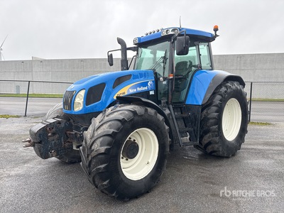 2005 New Holland TVT190 Allradtraktor