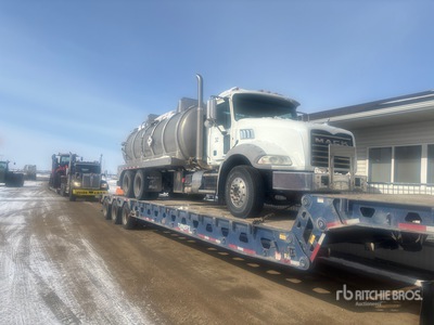 2013 Mack GU813 Vacuum Excavator Truck