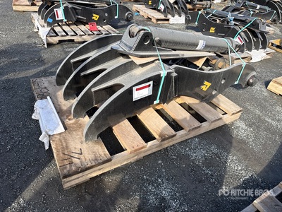 Strickland ZX35HT_WR01 32 in Hydraulic Rostro per escavatore - Fits HItachi ZX250LC-7, ZX300LC-7, ZX345USLC-7 (Unused)