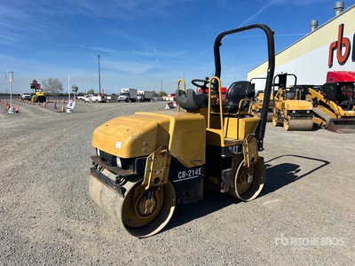 2007 Cat CB-214E Double Drum Roller