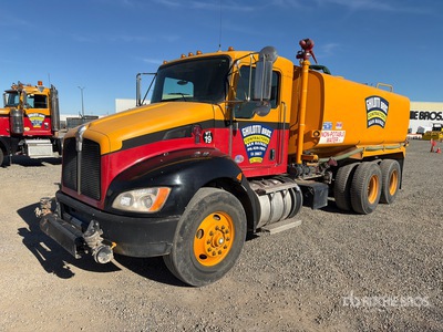2013 Kenworth T300 T3 4000 gal 6x4 Autocarro per acqua