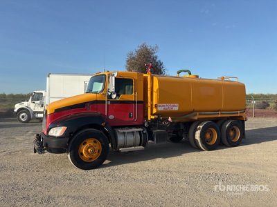 2013 Kenworth T300 4000 gal 6x4 Water Truck
