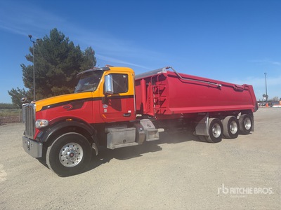 2019 Peterbilt 567 8x4 を見 Dump Truck