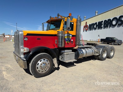 2013 Peterbilt 388 6x4 Ciągnik siodłowy T/A z kabiną dzienną