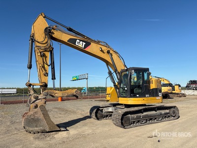 2013 Cat 321D LCR حفارة بجنزير