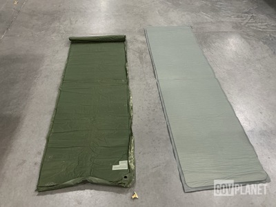 (140) Self-Inflating Sleeping Mats