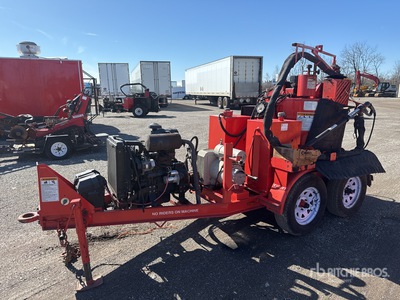2009 Crafco SS125DC Melter Applicator