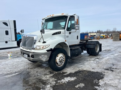 2006 International 8500 4x2 Day Cab Truck Tractor (Inoperable)