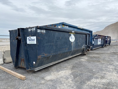 Quantity of (3) 20 ft Conteneur de grande capacité