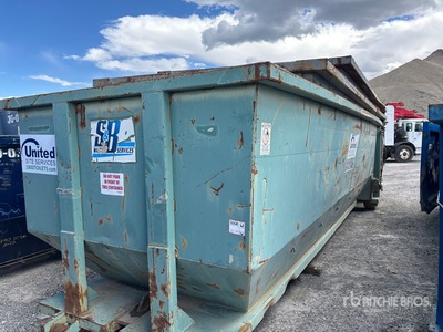 Quantity of (3) 20 ft Conteneur de grande capacité