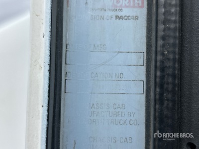 2007 Kenworth W900 8x4 Mixer Truck