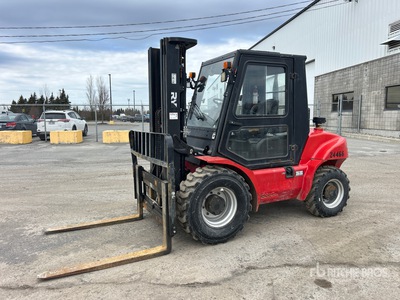 2022 Royal T35Y-4 5000 lb 4x4 Vorkheftruck voor ruw terrein