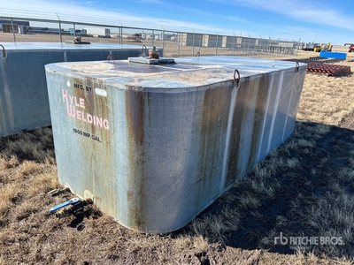 Kyle Welding 1800 gal Galvanized Water Tank