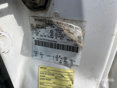 Altec AT37-G 37 ft on 2007 Ford F-550 4x4 شاحنة دلو