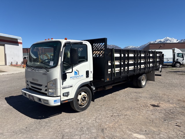 2021 Isuzu NPR 4x2 Flatbed Truck