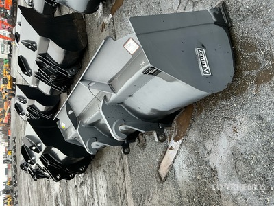 Strickland 90E1607-0913 1.7 cyd ホイールローダー用バケット - Fits Hitachi ZW100 (Unused)