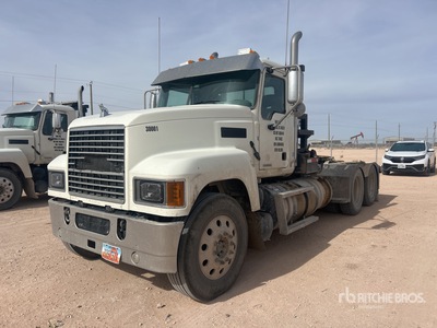 2020 Mack P164T Pinnacle 6x4 Winch Truck