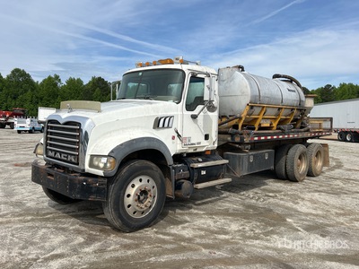 2008 Mack GU713 Granite 6x4 Camion mélangeur de boue