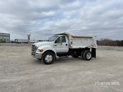 2005 Ford F-750 XL 4x2 Tipper Truck